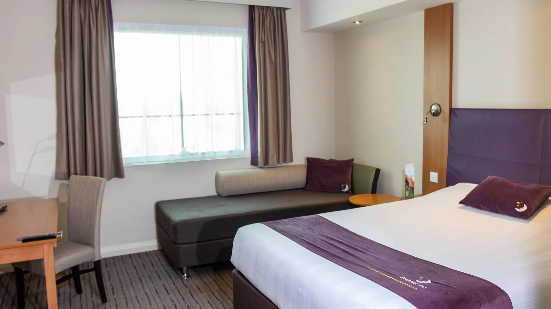 Premier Inn Dubai Silicon Oasis מלון