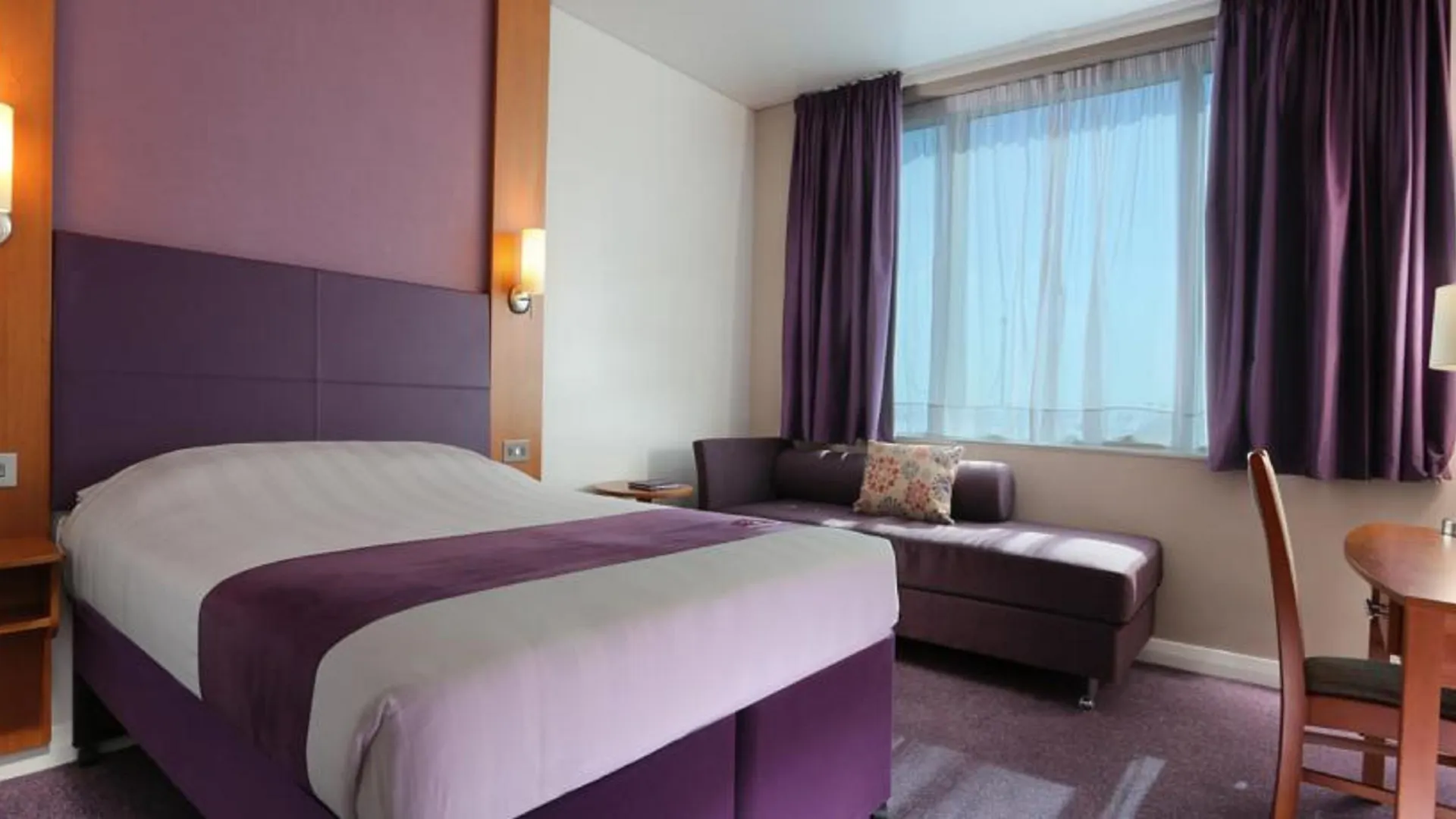 *** מלון Premier Inn Dubai Silicon Oasis איחוד האמירויות הערביות
